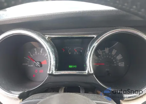 2006 Ford Mustang V6 z USA, uszkodzony, nr VIN 1ZVFT80N865199660